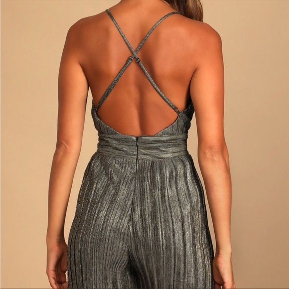 NWT Lulus Award Ceremony Gold Multi Metallic Pleated V-neckline Romper Sz XL - Picture 3 of 11
